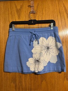 Express Periwinkle Mini Skirt with Cream Floral Print